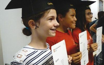 Première journée "Langue anglaise" en maternelle.