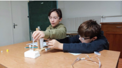Des chercheurs du CNRS à l’école Sainte Marie